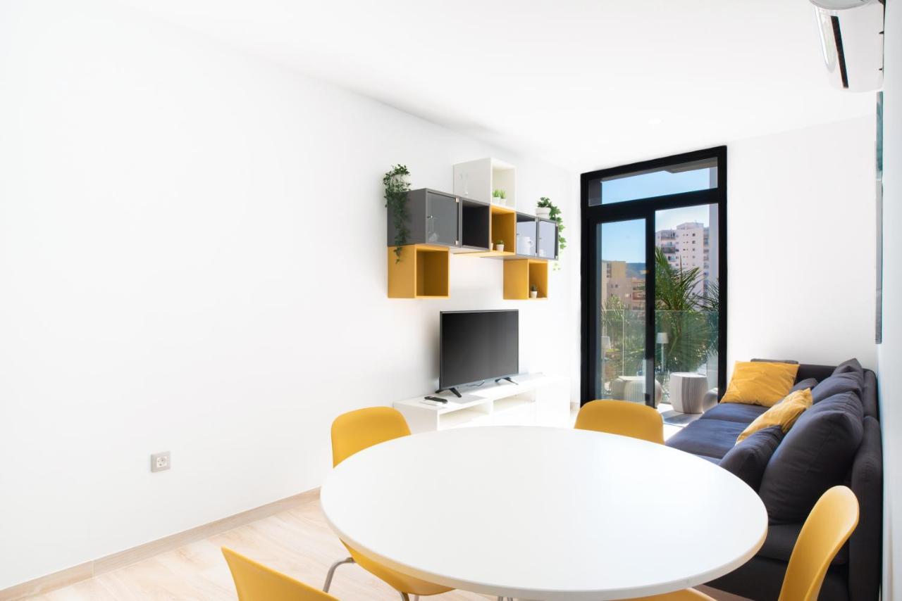 Ljus Appartement Arona  Buitenkant foto